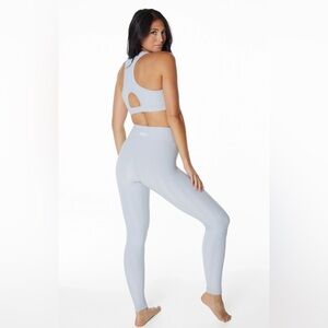 Booty by Brabants Seamless Light Gray Activewear Leggings.  Size-One Size